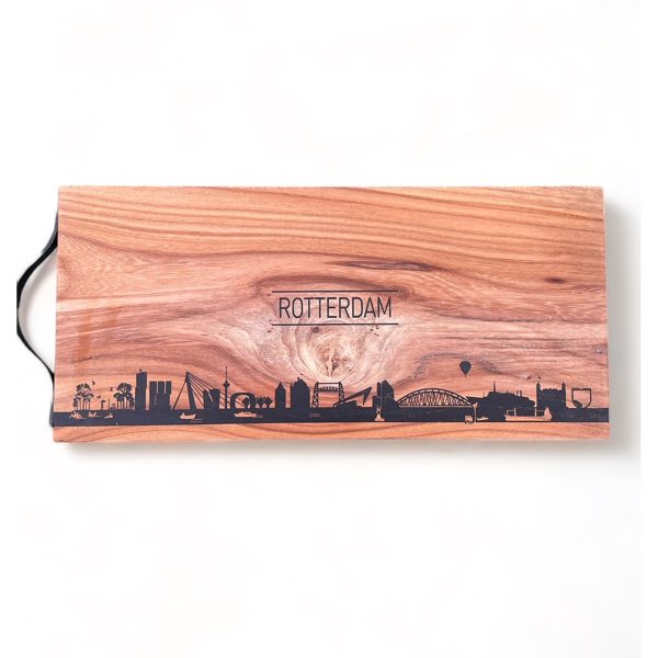 iepen-borrelplank-met-skyline-van-rotterdam