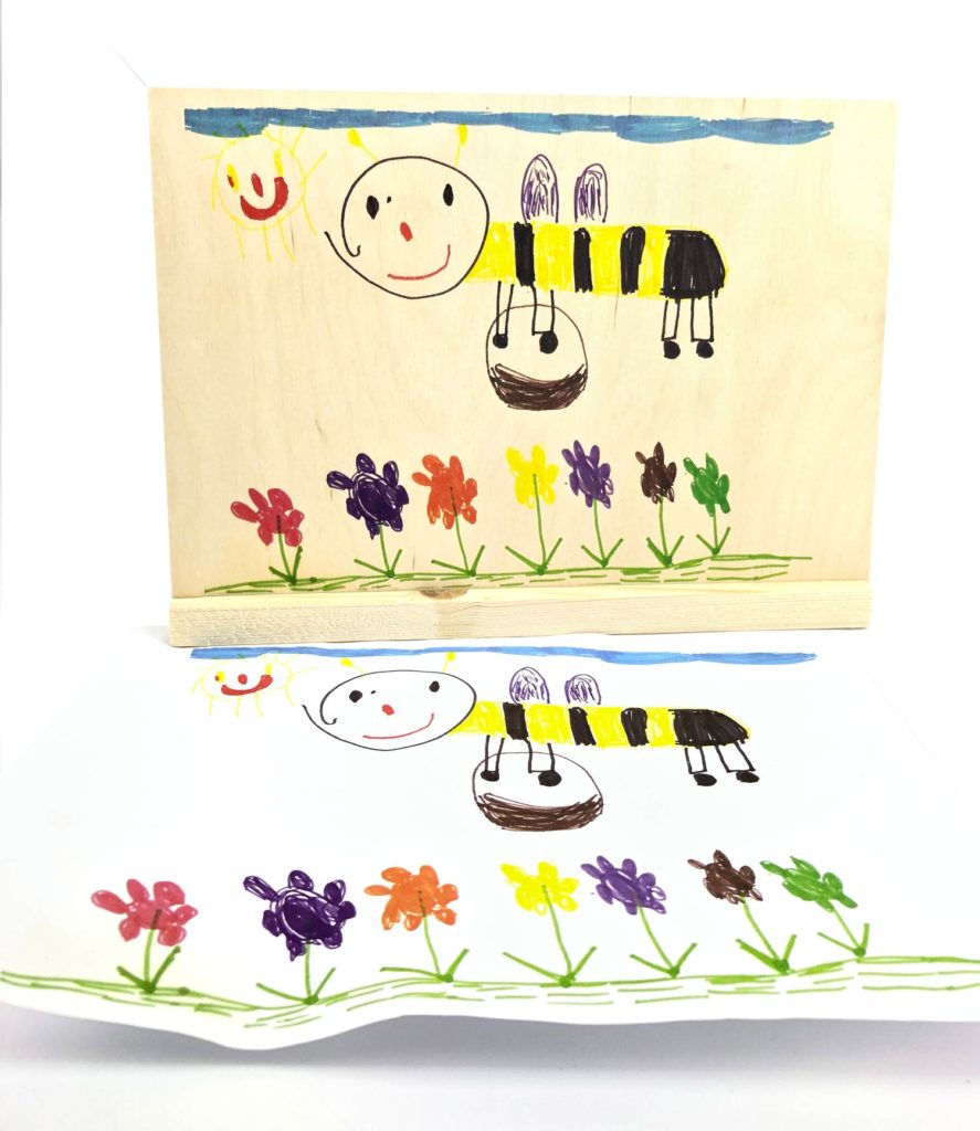 kindertekening op hout