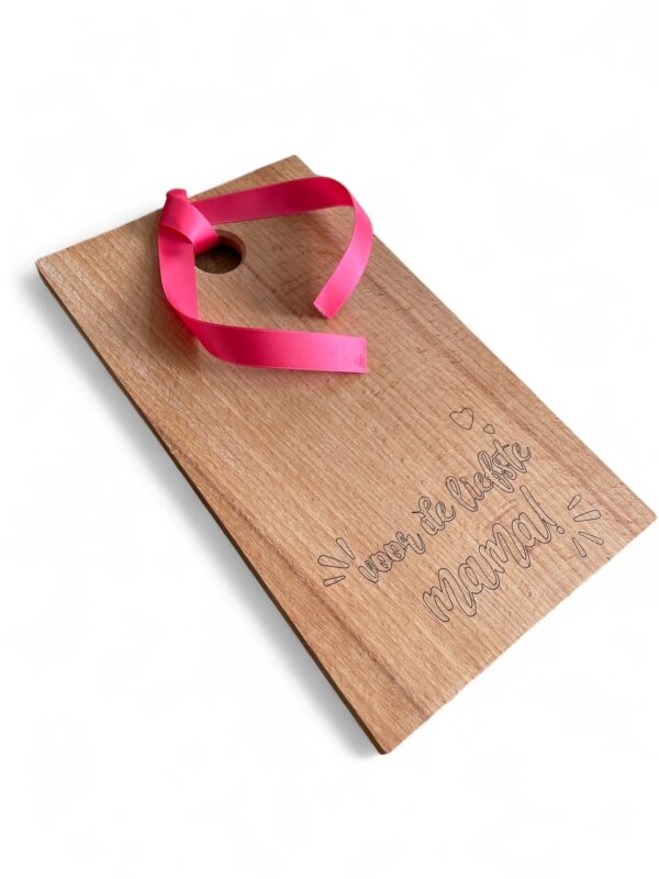 ontbijt op bed voor de liefste mama. plankje met tekst voor moederdag