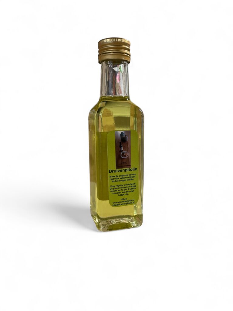 Druivenpitolie voor het onderhouden van je houten borrelplank